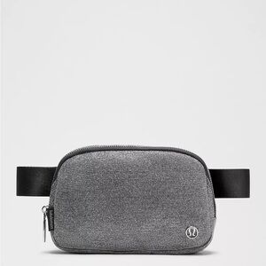 Lululemon Athletica Everywhere Belt Bag 1L Glitter
